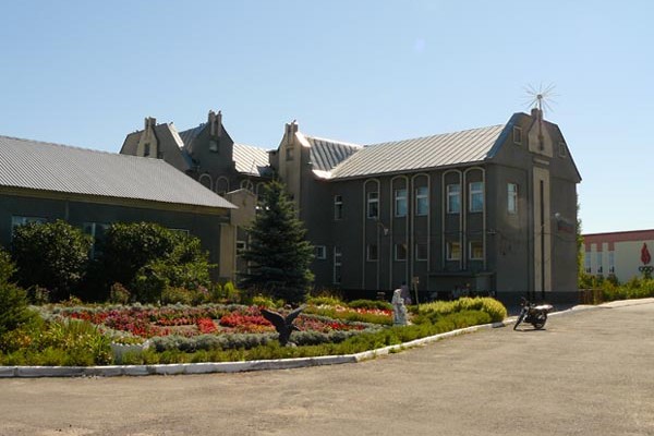 Школа. Фото с сайта http://rusplt.ru/