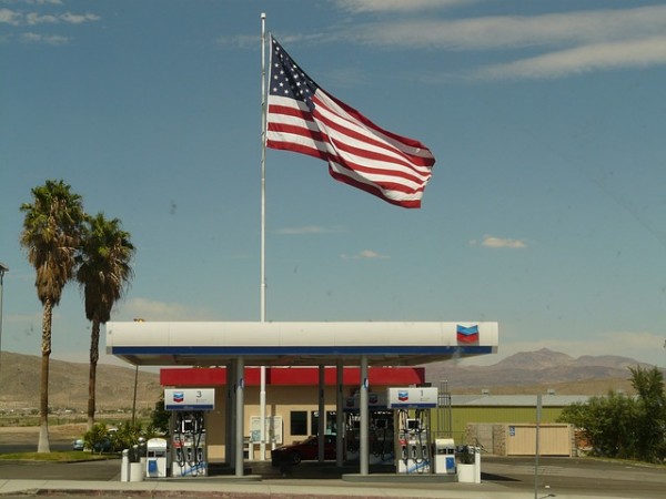 бензин в америке